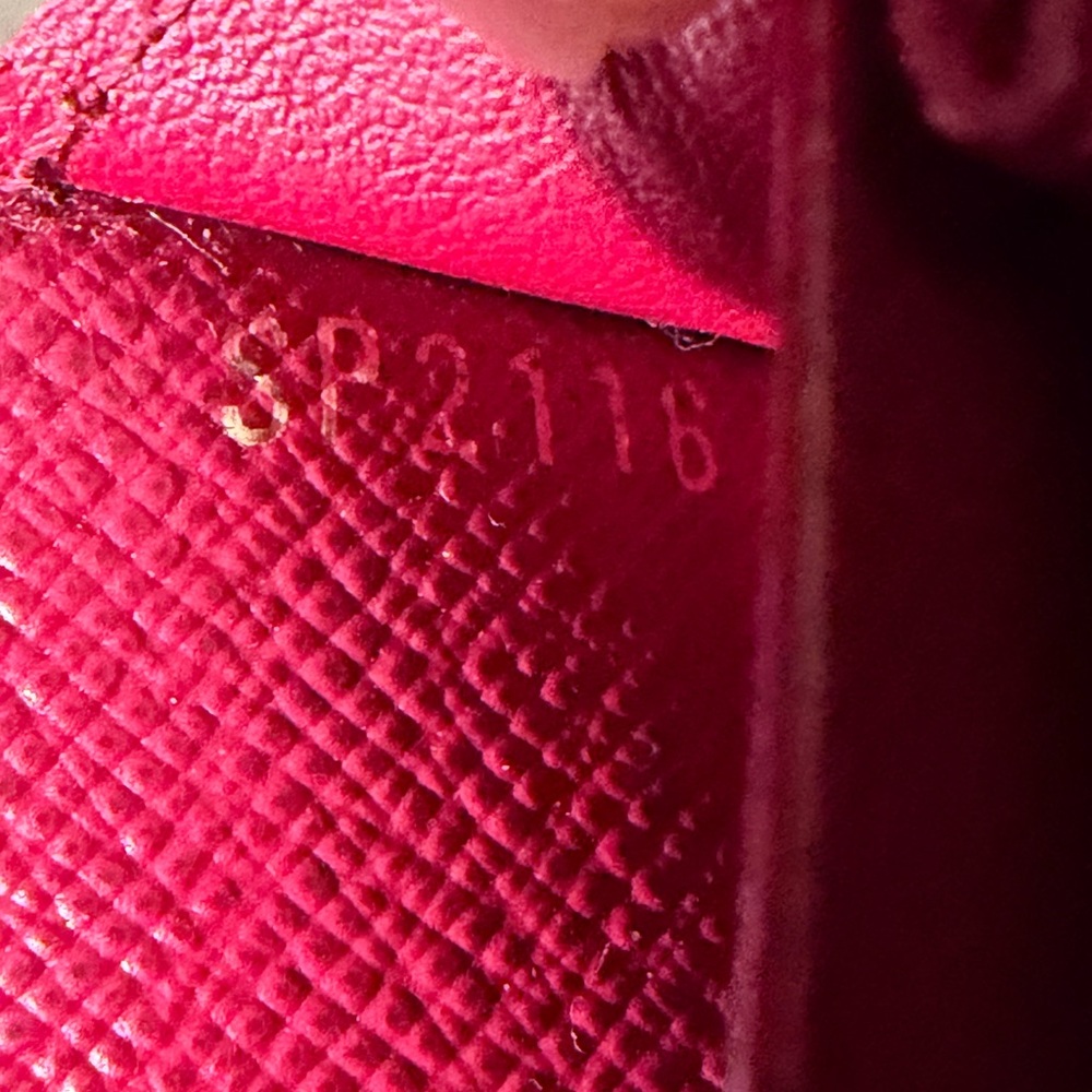 Louis Vuitton Sarah Style Multicartes Card Case - Fuchsia and Monogram - Picture 9 of 10